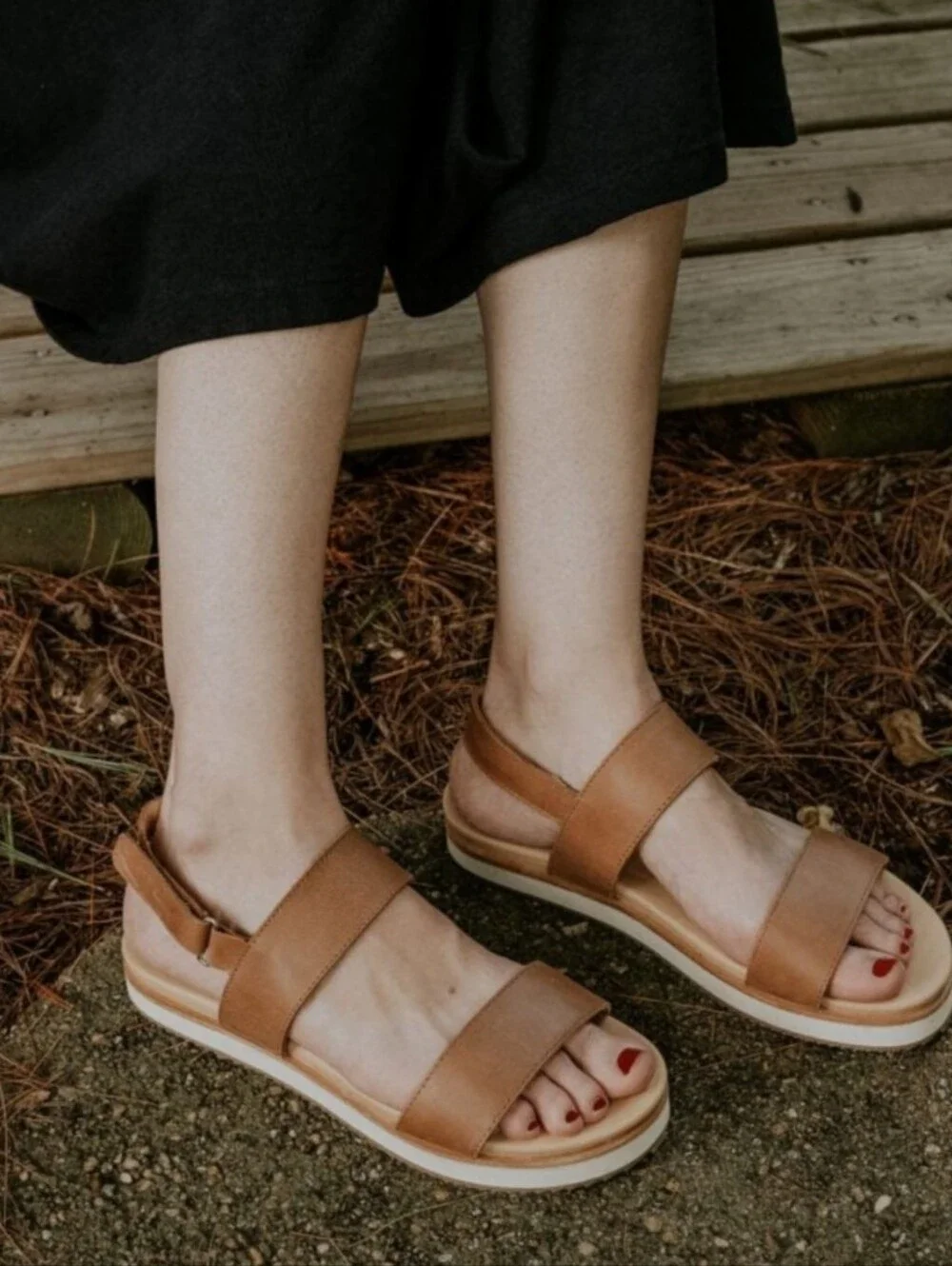 Nisolo Go To Sandals Almond Leather